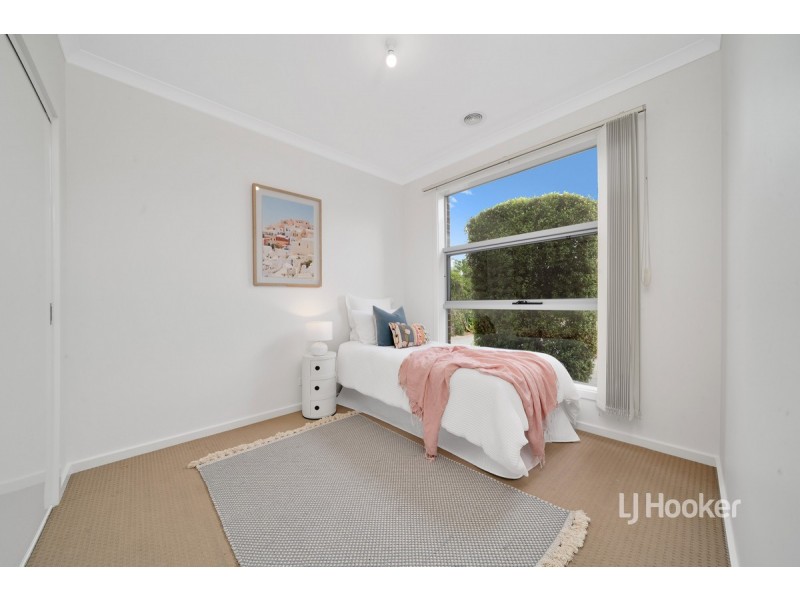 1/23 Tenerrife Crescent, Point Cook VIC 3030