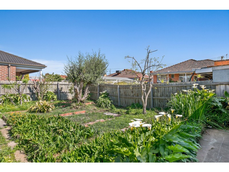 35 Ginifer Avenue, Altona North VIC 3025