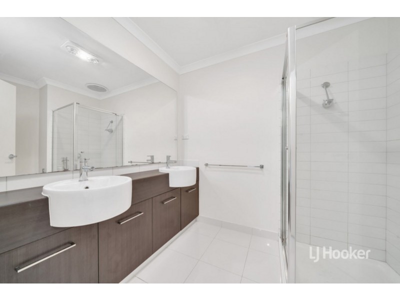 17 Rathgar Mews, Wyndham Vale VIC 3024