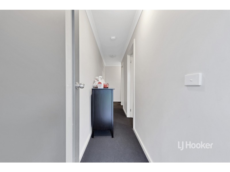 25 Sable Circuit, Officer VIC 3809