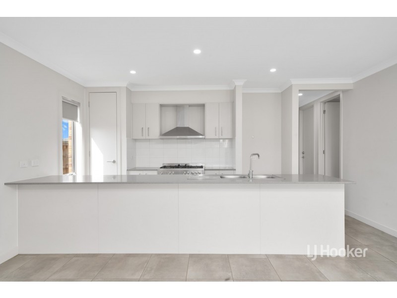 85 Middleton Drive, Point Cook VIC 3030
