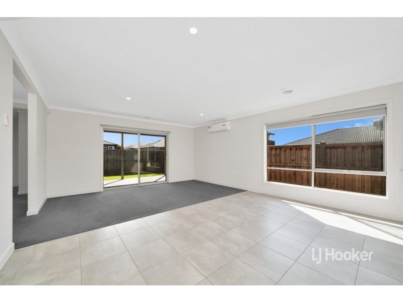 85 Middleton Drive, Point Cook VIC 3030