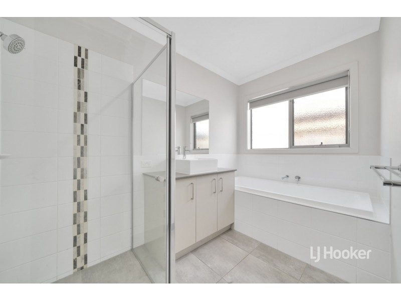 85 Middleton Drive, Point Cook VIC 3030