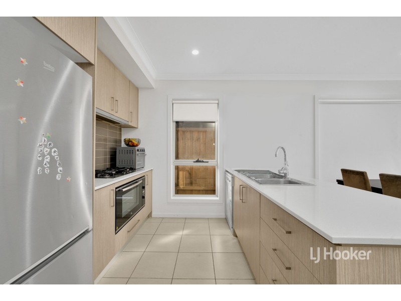 15 Fulton Street, Point Cook VIC 3030