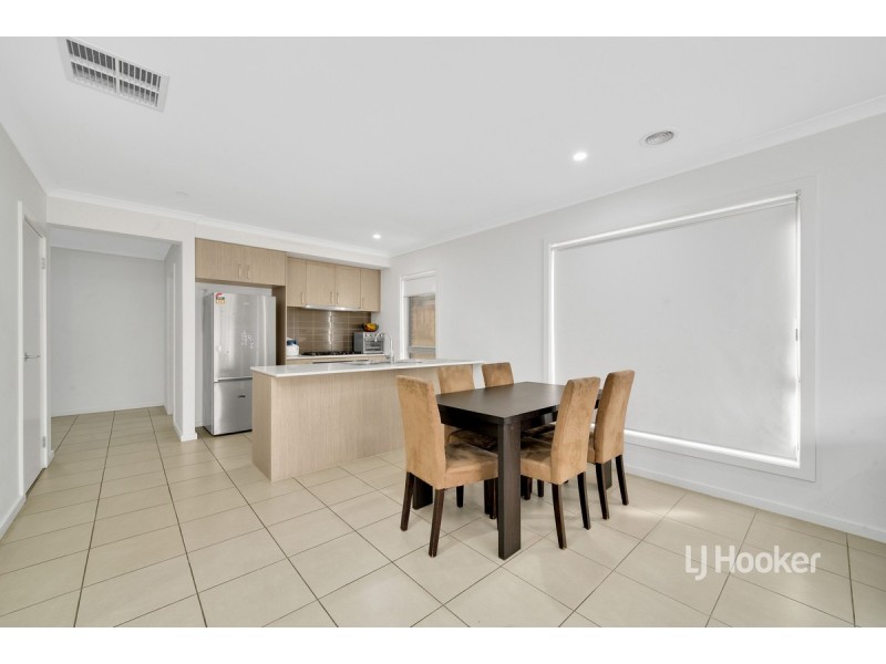 15 Fulton Street, Point Cook VIC 3030