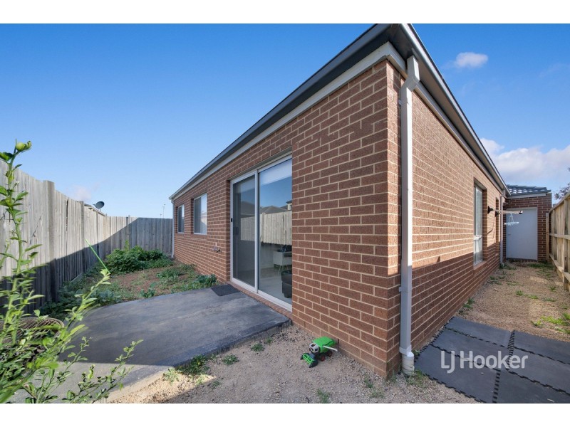 15 Fulton Street, Point Cook VIC 3030