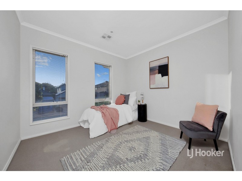 40/1 Greg Norman Drive, Sanctuary Lakes VIC 3030