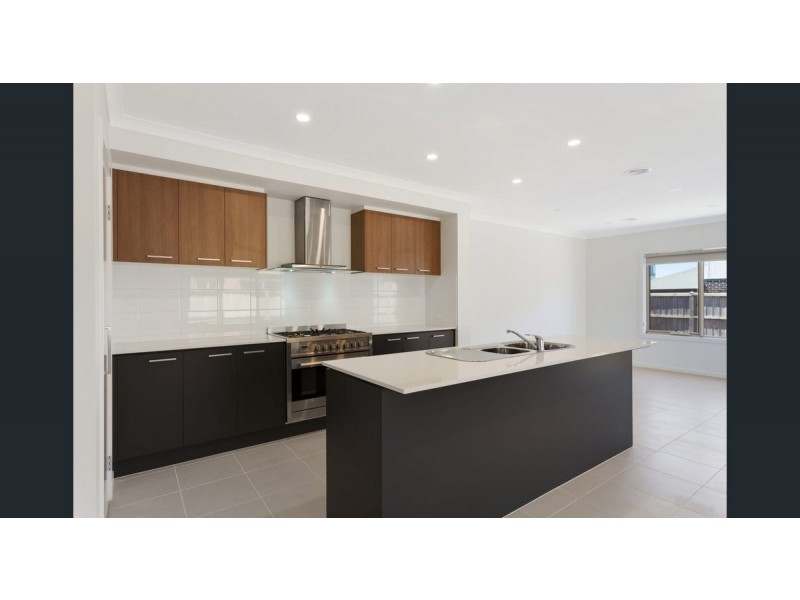 9 Squadron Road, Point Cook VIC 3030