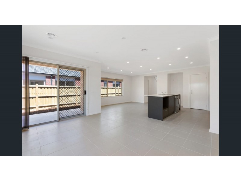 9 Squadron Road, Point Cook VIC 3030