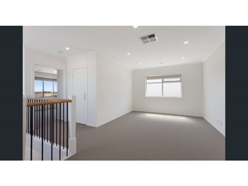 9 Squadron Road, Point Cook VIC 3030