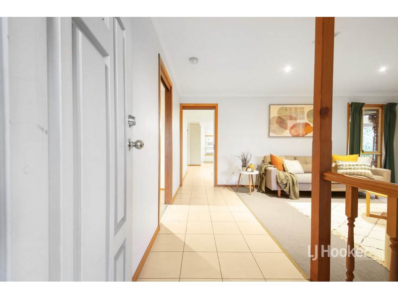 55 Whitsunday Drive, Hoppers Crossing VIC 3029