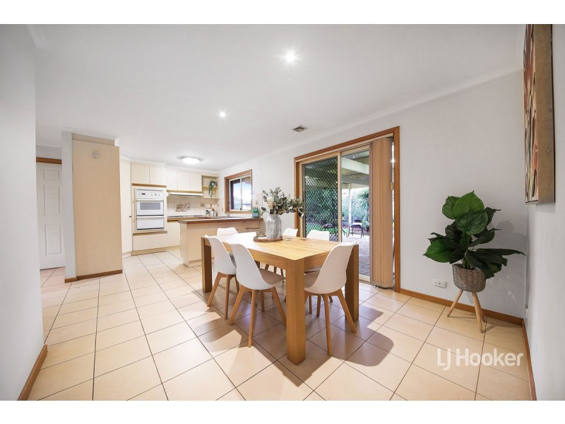 55 Whitsunday Drive, Hoppers Crossing VIC 3029