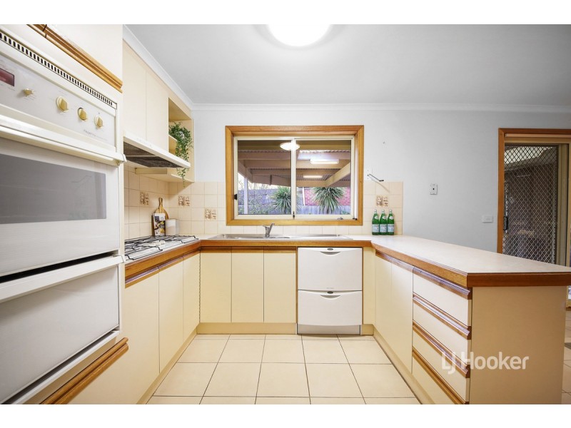 55 Whitsunday Drive, Hoppers Crossing VIC 3029