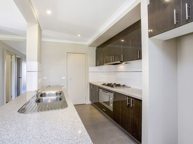 7 Windrest Way, Point Cook VIC 3030