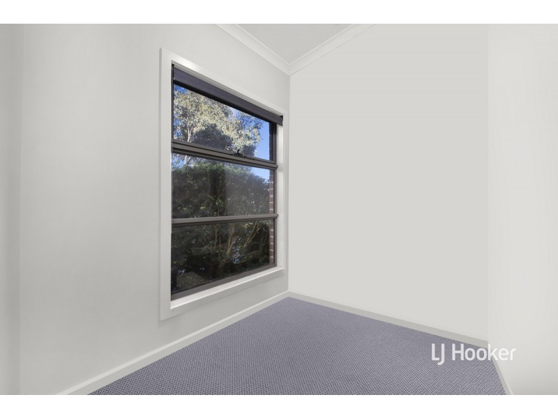 33 Burssi Circuit, Doreen VIC 3754