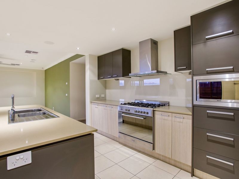 23 Millpond Drive, Point Cook VIC 3030