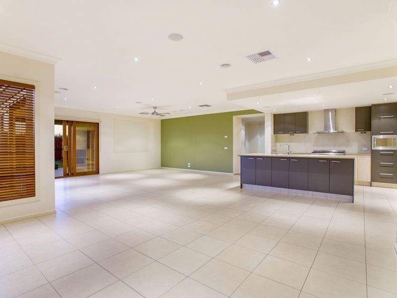 23 Millpond Drive, Point Cook VIC 3030