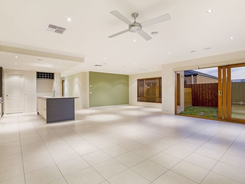 23 Millpond Drive, Point Cook VIC 3030