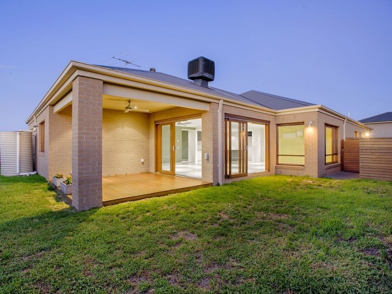 23 Millpond Drive, Point Cook VIC 3030