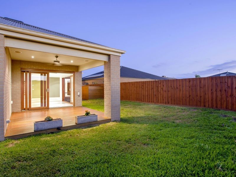 23 Millpond Drive, Point Cook VIC 3030