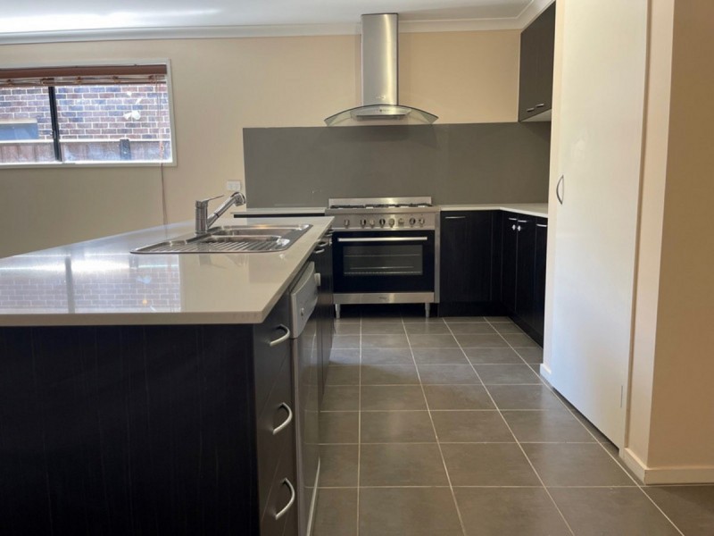 53 Brownlow Drive, Point Cook VIC 3030
