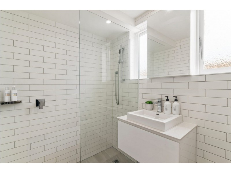 12/189 Brighton Road, Elwood VIC 3184