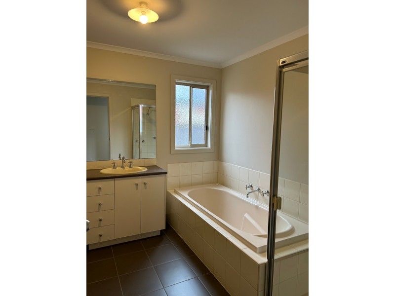 36 Emma Drive, Tarneit VIC 3029