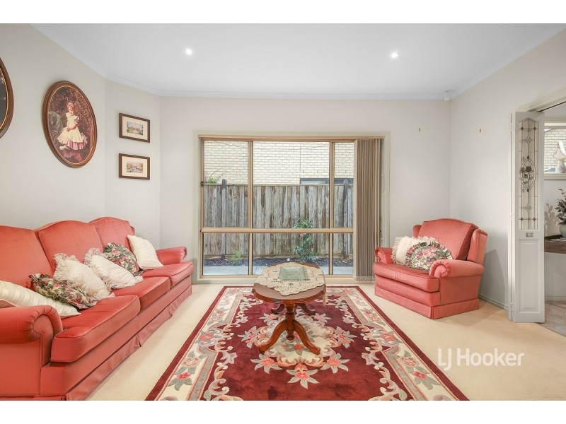 38 Tournament Drive, Sanctuary Lakes VIC 3030