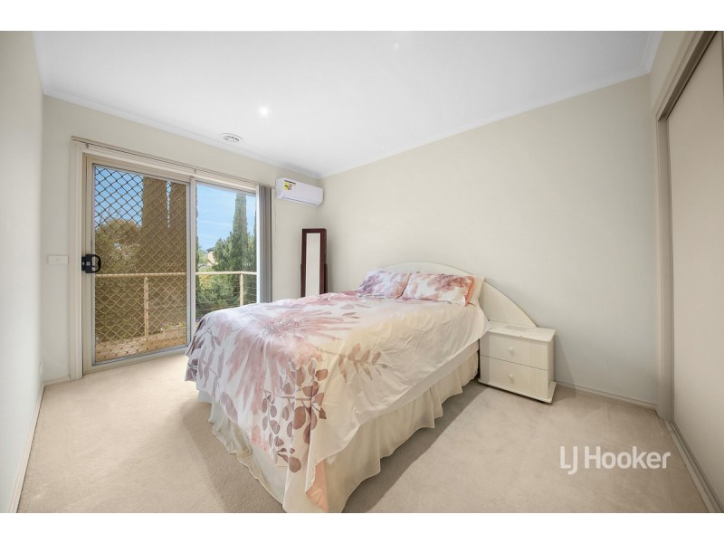 38 Tournament Drive, Sanctuary Lakes VIC 3030