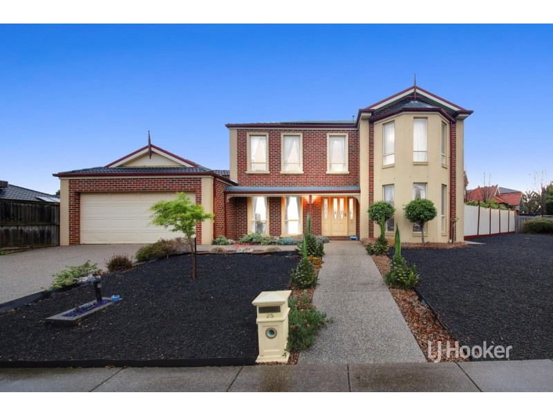 25 Fuchsia Crescent, Point Cook VIC 3030