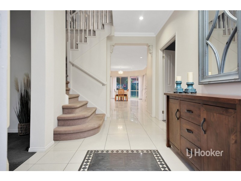 25 Fuchsia Crescent, Point Cook VIC 3030