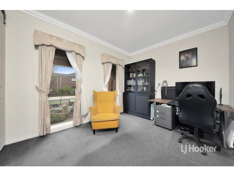 25 Fuchsia Crescent, Point Cook VIC 3030