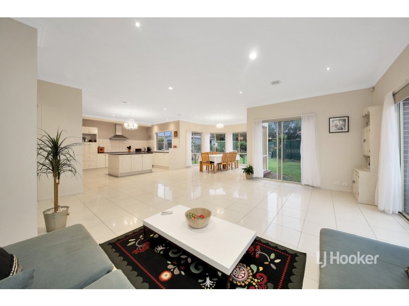 25 Fuchsia Crescent, Point Cook VIC 3030