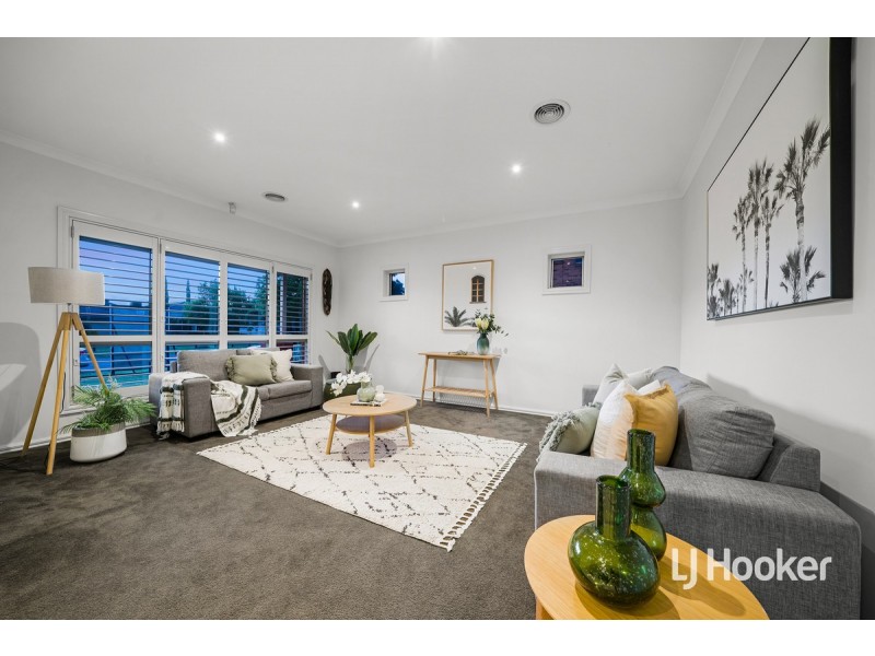 13 Shaftsbury Boulevard, Point Cook VIC 3030