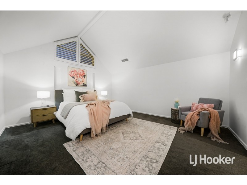 13 Shaftsbury Boulevard, Point Cook VIC 3030