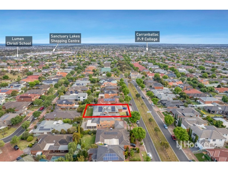 13 Shaftsbury Boulevard, Point Cook VIC 3030