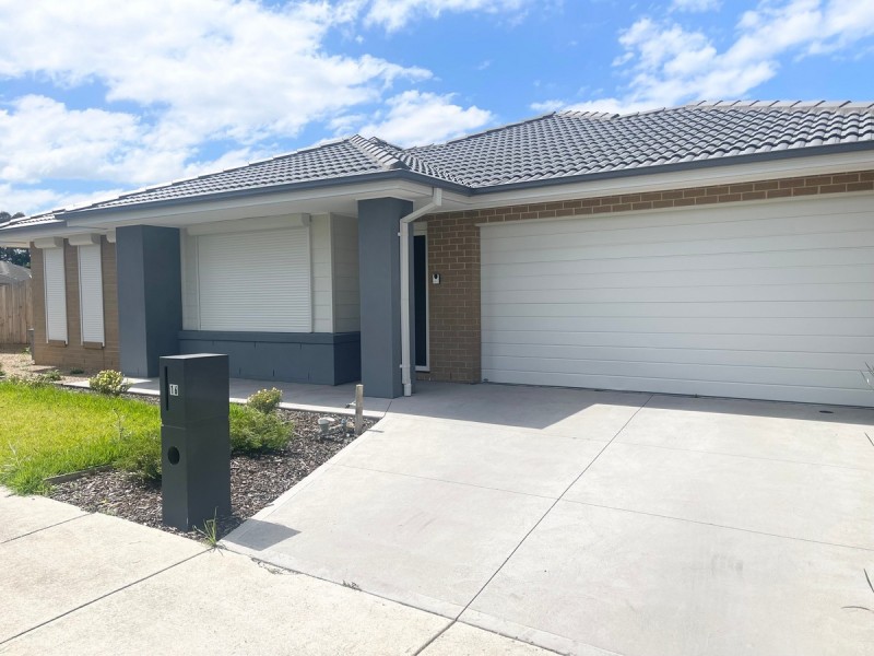 16 Chinook Way, Point Cook VIC 3030