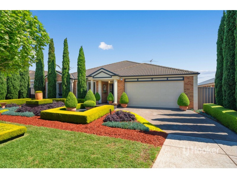 18 Santander Crescent, Point Cook VIC 3030