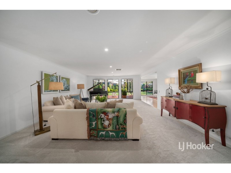 18 Santander Crescent, Point Cook VIC 3030