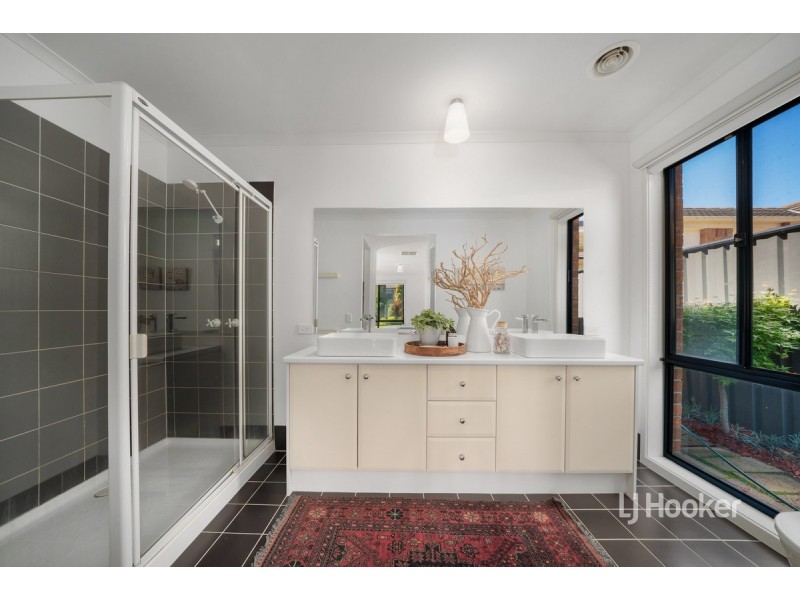 18 Santander Crescent, Point Cook VIC 3030