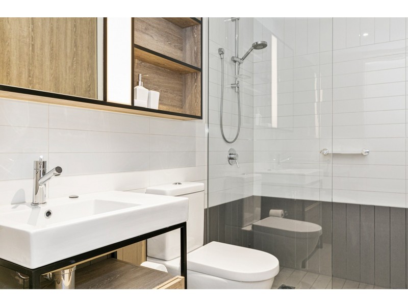 G02/33 Quay Boulevard, Werribee South VIC 3030