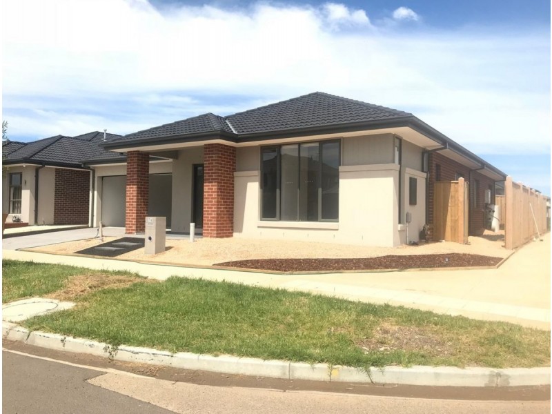 76 Gramercy Boulevard, Point Cook VIC 3030