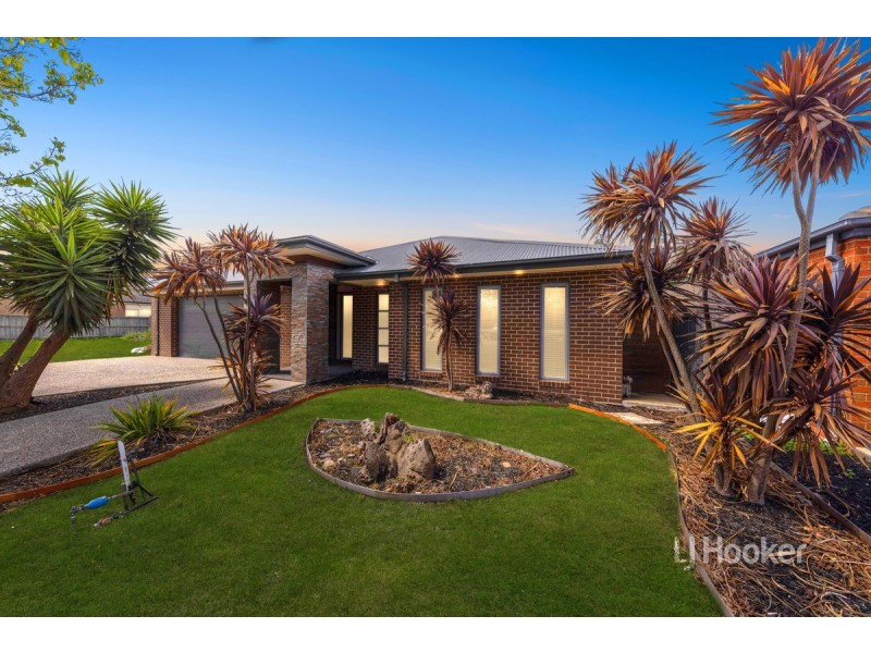 71 Fantail Crescent, Williams Landing VIC 3027