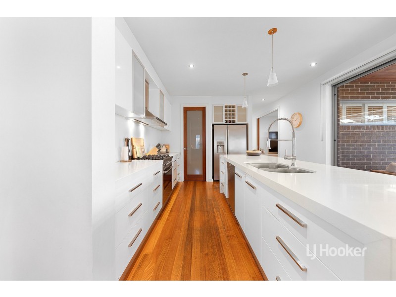 71 Fantail Crescent, Williams Landing VIC 3027