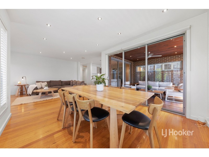 71 Fantail Crescent, Williams Landing VIC 3027