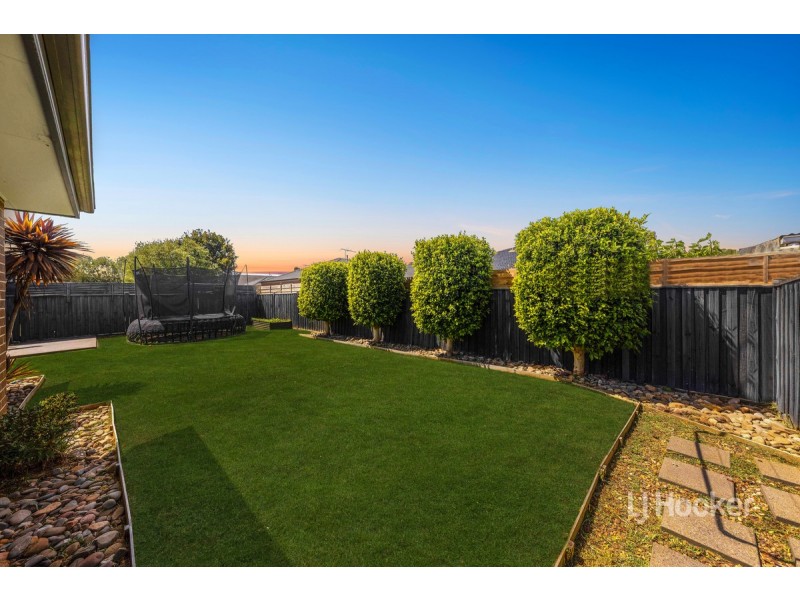 71 Fantail Crescent, Williams Landing VIC 3027