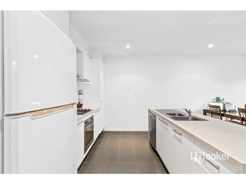 11 Prichard Walk, Point Cook VIC 3030