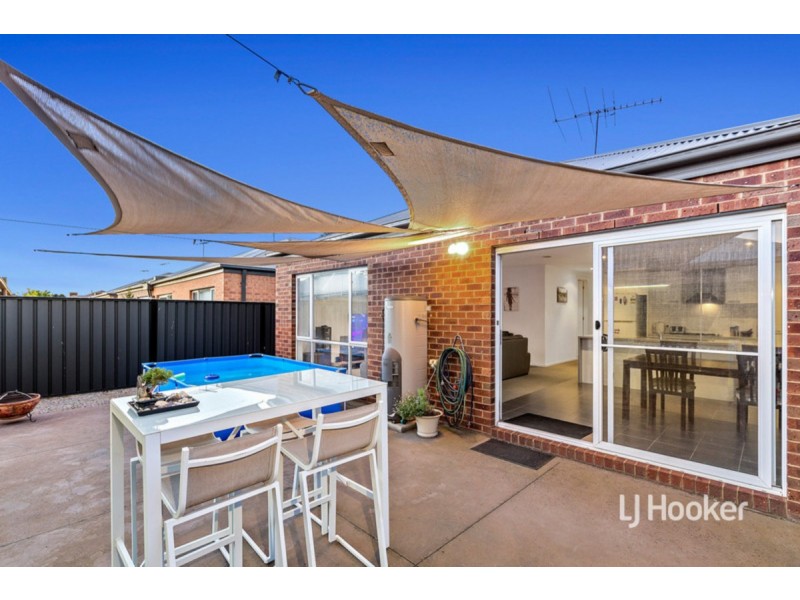 11 Prichard Walk, Point Cook VIC 3030