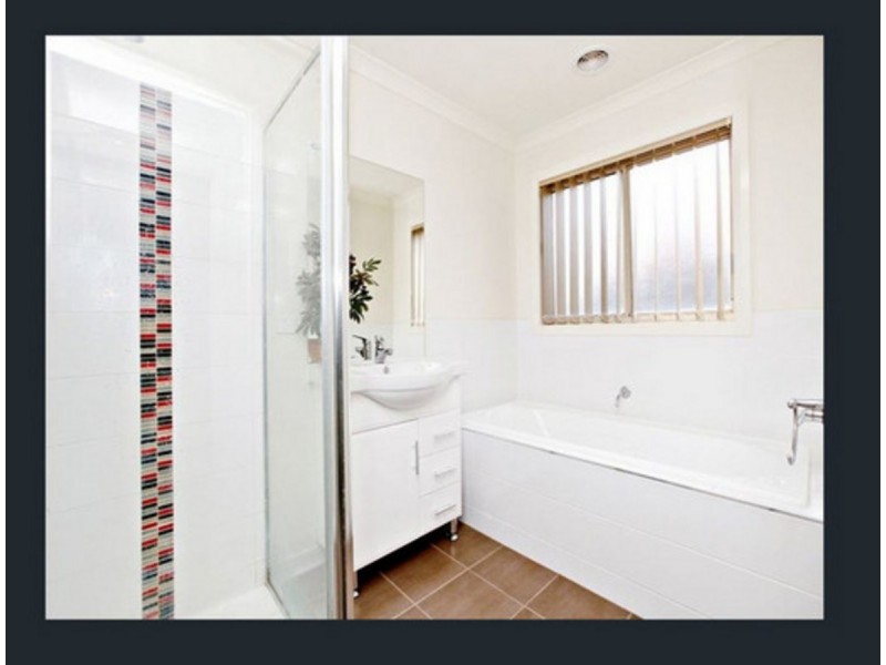 12 Vicky Court, Point Cook VIC 3030
