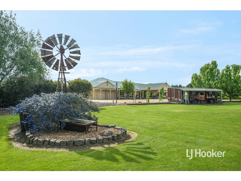 46 Ofarrell Court, Cambrian Hill VIC 3352